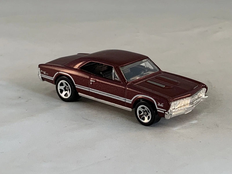 Hot Wheels 1967 Chevelle SS 396 2010 New Models Maroon 5SPs