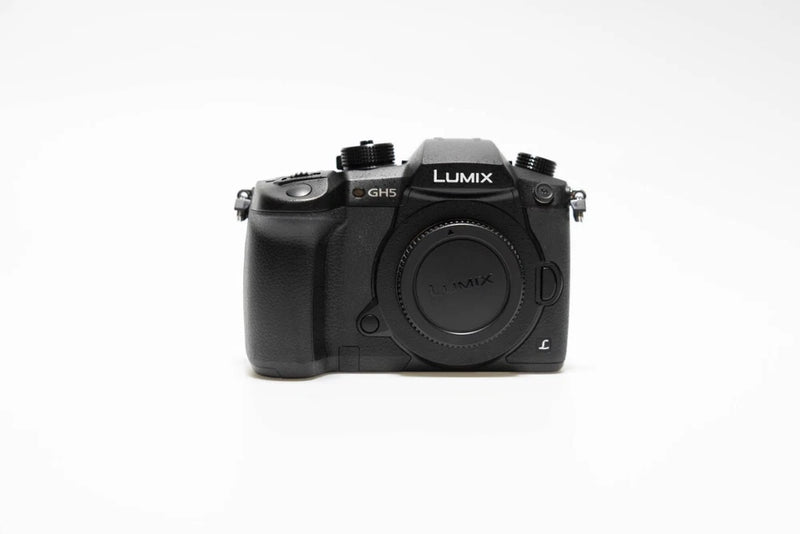 Panasonic LUMIX GH5 Mirrorless Camera Body Black Micro Four Thirds Used