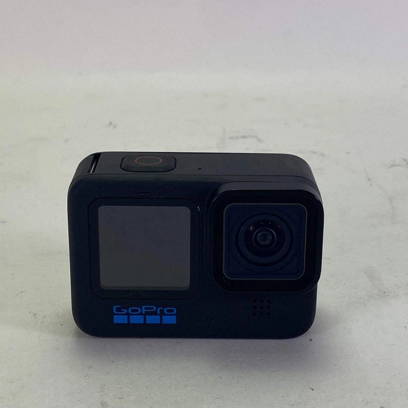 GoPro HERO11 Black action camera with front display and wide-angle lens