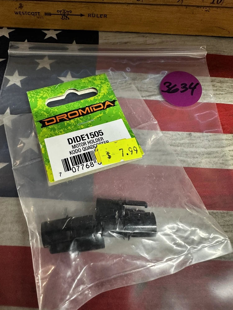 Dromida DIDE1505 motor holder set in clear packaging with molded black parts
