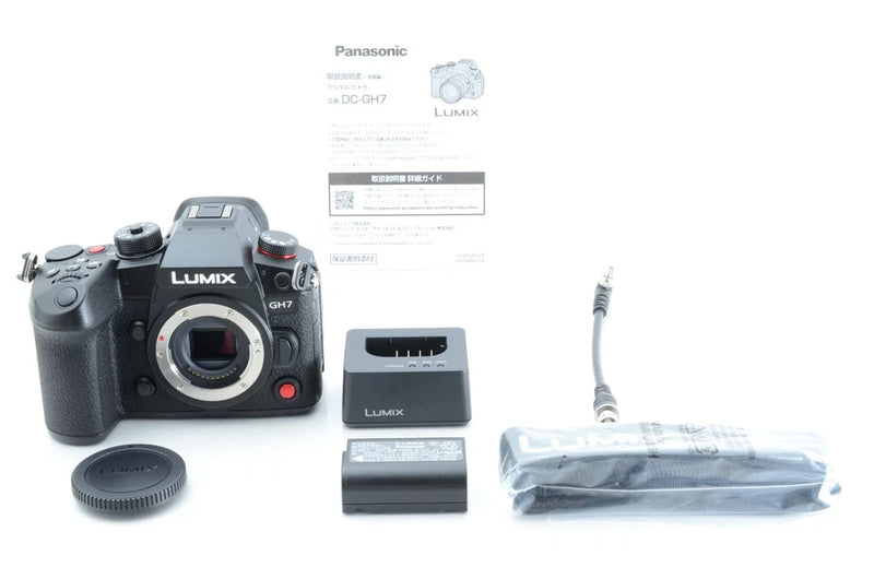 **Near Mint** Panasonic LUMIX DC-GH7 25.2MP Digital Camera Body #C292