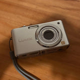 Lumix Panasonic LEICA Yellow Digital Camera La Battery With