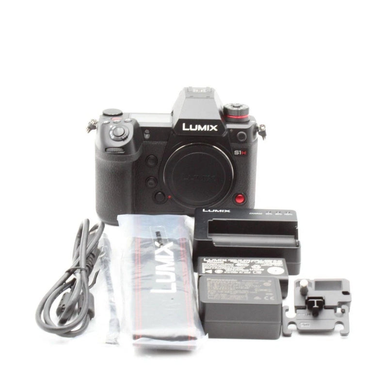 PANASONIC Mirrorless Single Lens Camera LUMIX S1H Body DC-S1H-K No.C02693