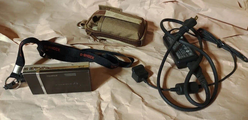 FUJIFILM FINEPIX Z5fd  brown Digital camera From Japan