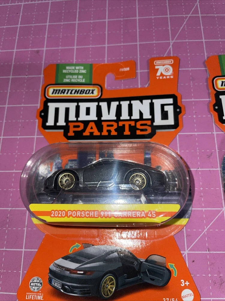 Matchbox Moving Parts 1:64 Porsche 911 Carrera 4S Metal Diecast Car Model