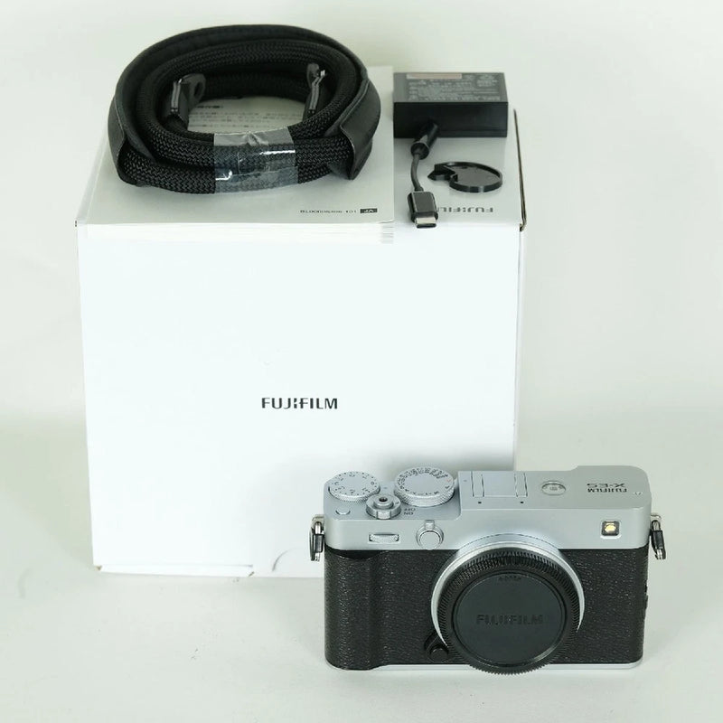 FUJIFILM X-E5 Body Silver X Mount w/ 270 Shutters 55