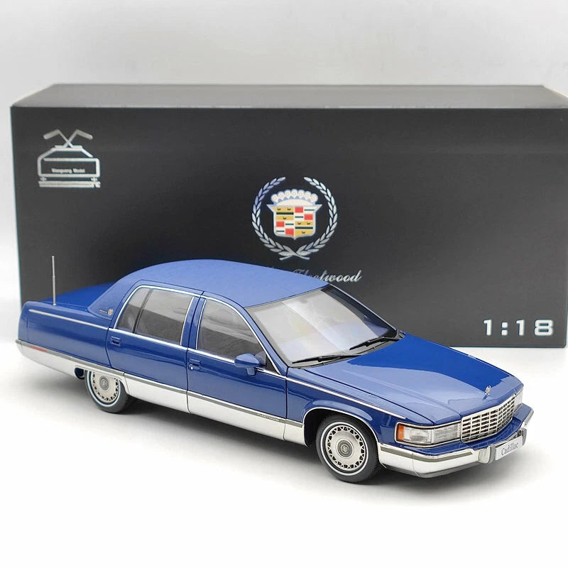 Original 1993 1:18 Fleetwood Sedan Blue Diecast Model Car Edition Collection