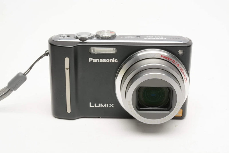 Panasonic Lumix ZS-6 12.1MP Digital Point&Shoot camera, 2batts, charger, case, G