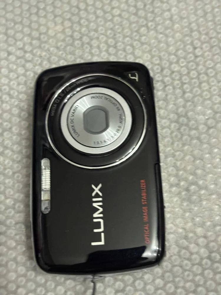 Panasonic LUMIX DMC-S1 Compact Digital Camera No Battery From Japan