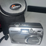 Fujifilm FinePix A Series A205S Zoom 2.0MP Digital Camera - Silver With Case