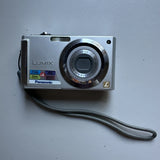 *READ*  Panasonic LUMIX DMC-FS3 Digital Camera - No Accessories- NOT WORKING
