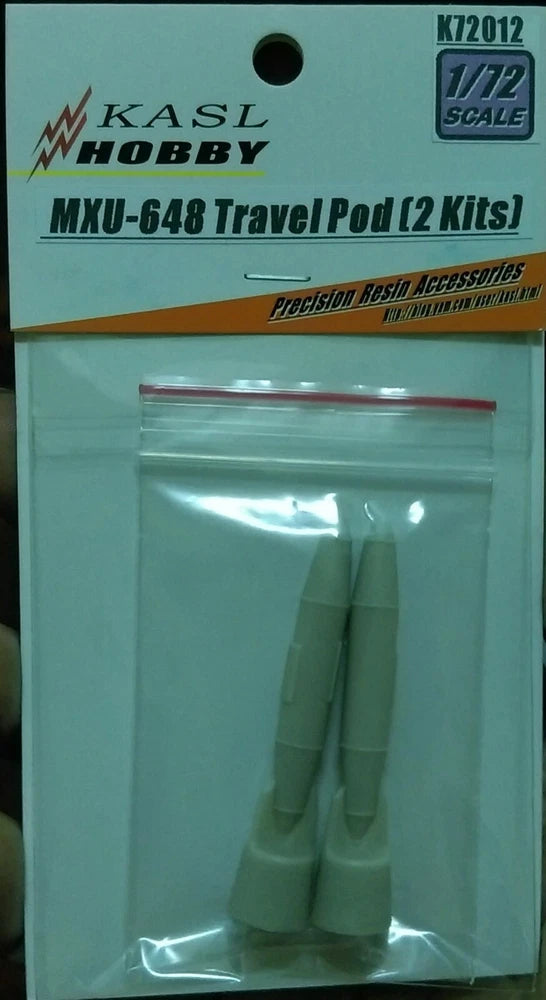 1/72 resin travel pod accessory set, two gray pods in clear plastic bag