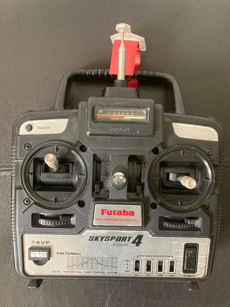 FUTABA SKYSPORT 4 (T4VF). drone airplane ? remote with battery NO CHARGER BA4