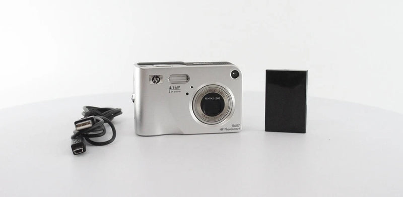 HP Photosmart R607 Digital Camera 4.1MP - 3x Optical Zoom - Grade A (L1836A#ABA)