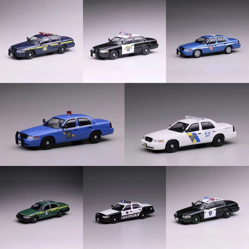 596  1:64 CV Crown Alloy car Model Collectible Ornament Gift