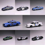 596  1:64 CV Crown Alloy car Model Collectible Ornament Gift
