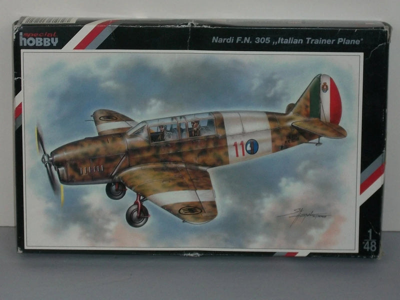 1/48 Nardi F.N. 305 Italian trainer plane model kit box art with cockpit and propeller