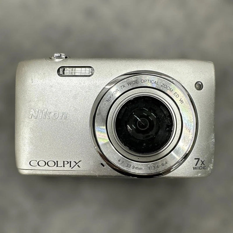 Nikon COOLPIX Compact Digital Camera 2845 0.2