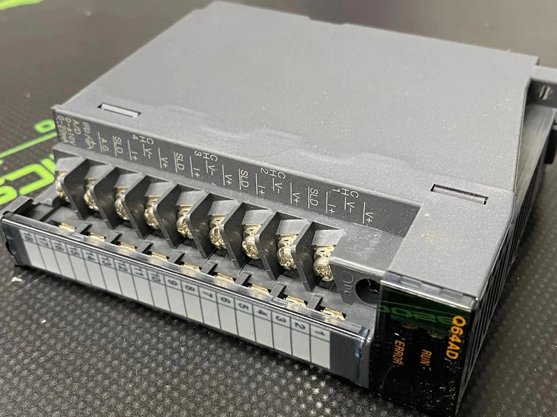 Q64AD - MITSUBISHI - ANALOG / DIGITAL CONVERTER UNIT - -10-10V / 0-20MA - 4CHANN