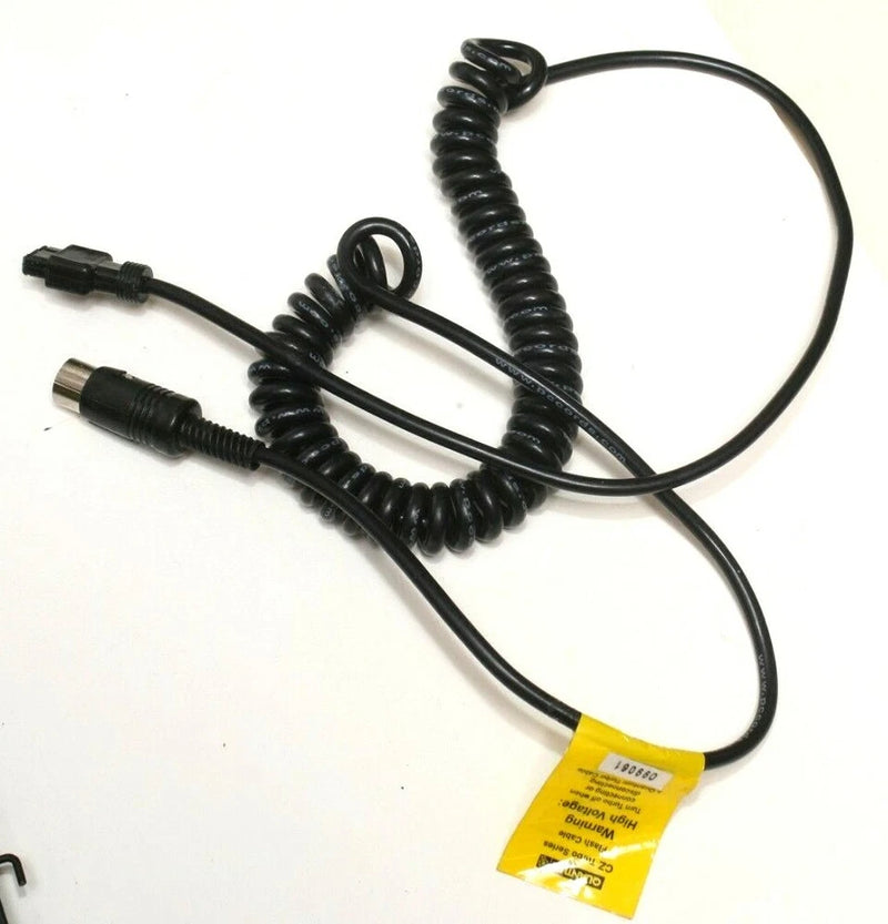 QUANTUM  TURBO  BATTERY  TO CANON FLASH CONNECTOR CORD--MODEL CZ Battery