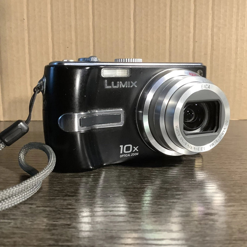 Panasonic Lumix DMC-TZ3 7.2 MP Digital Camera Black WORKS; Camera has issues!