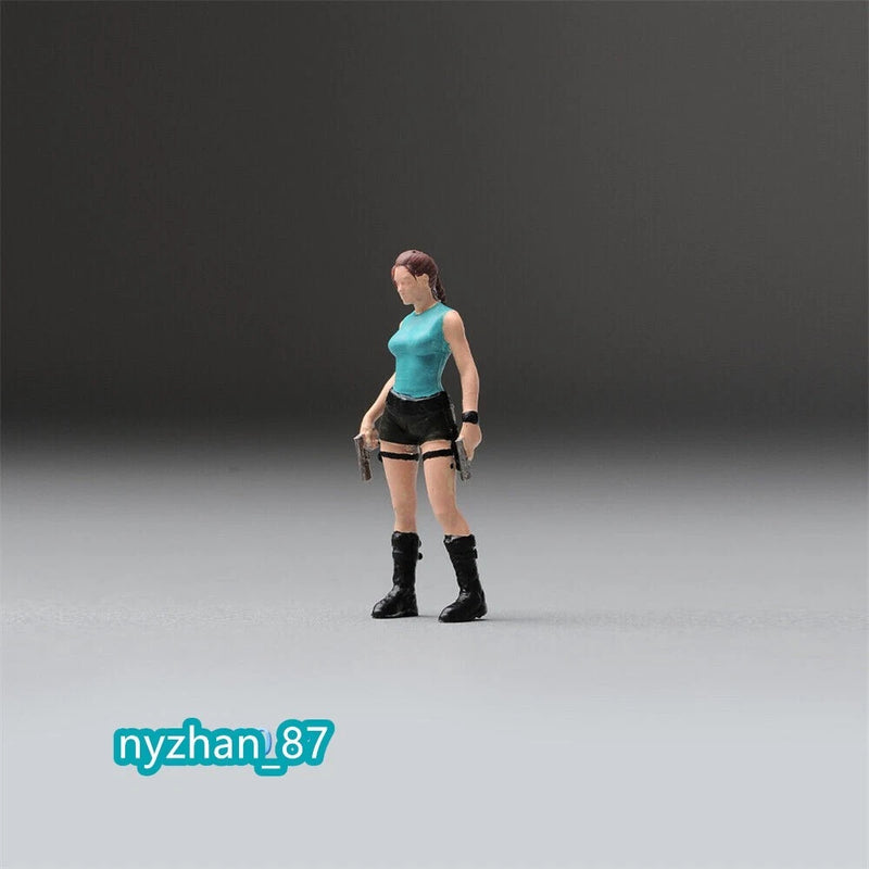 1/64 Lara Croft Girl Zombies Miniature Scene  Figures Model For Car Vehicle Toys