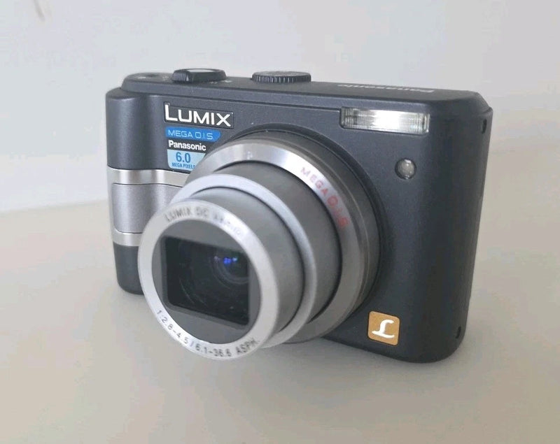 Panasonic Lumix DMC-LZ5 6x Zoom 6 mp Digital Camera Mega OIS WORKS