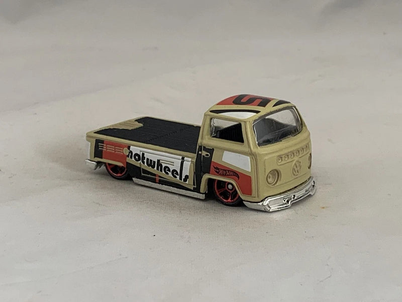 Hot Wheels Volkswagen T2 Pickup 2017 New Models Beige MC5s