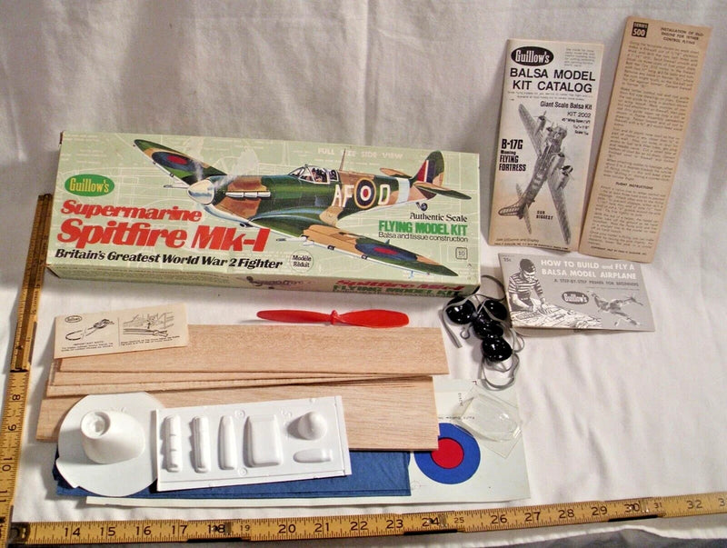 GUILLOWS SUPERMARINE SPITFIRE WWII GAS BALSA AIRPLANE MODEL KIT BOXED