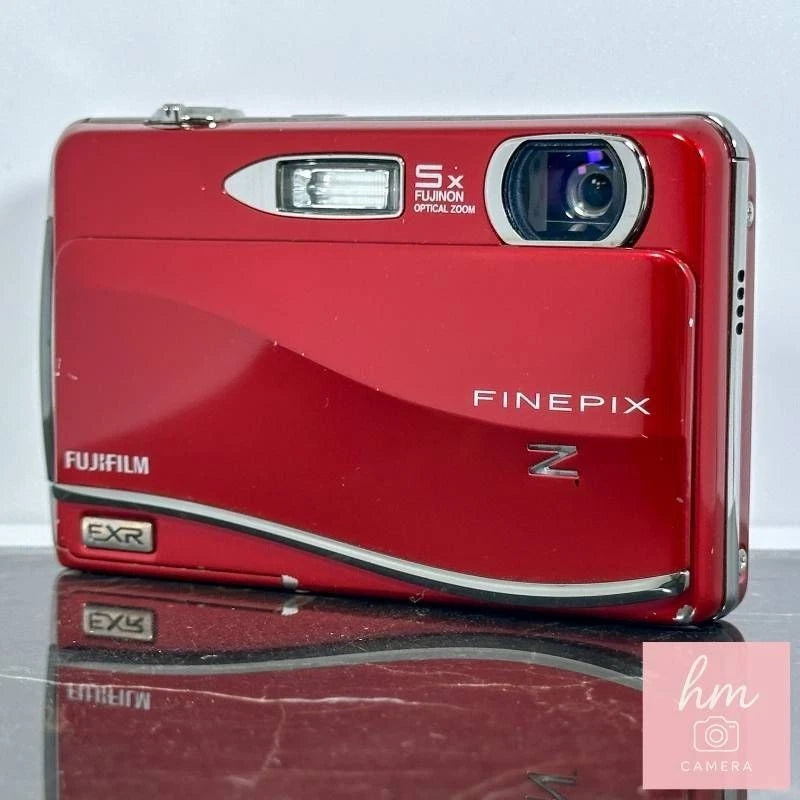 Fujifilm FinePix Z800EXR Compact Camera 12MP 5x Zoom Touch Screen Red From Japan