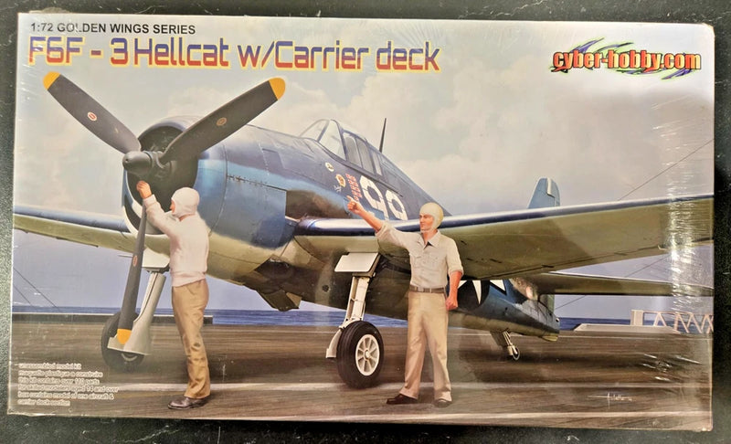 1/72 F6F-3 HELLCAT w/Carrier Deck - Dragon Cyber-Hobby 5117
