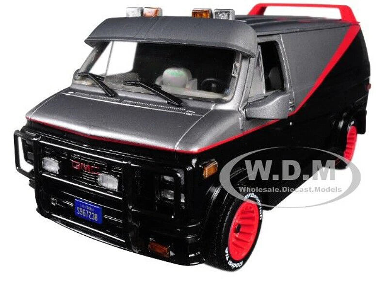 1983 GMC VANDURA VAN "THE A-TEAM" TV SERIES 1/24 DIECAST MODEL GREENLIGHT 84072