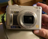 Panasonic LUMIX DMC-LZ2 5.0MP Digital Camera For Parts READ!