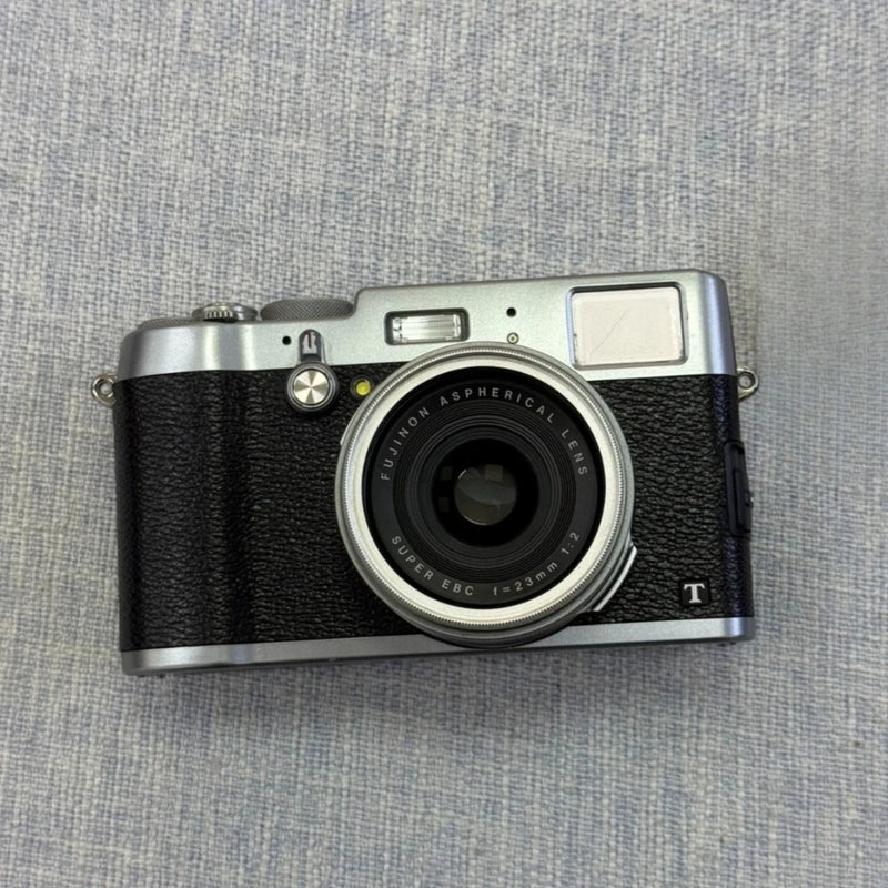 Fujifilm X100T Digital Camera 16MP with 23 mm f/2 Fixed Lens 1080p Built-in WiFi