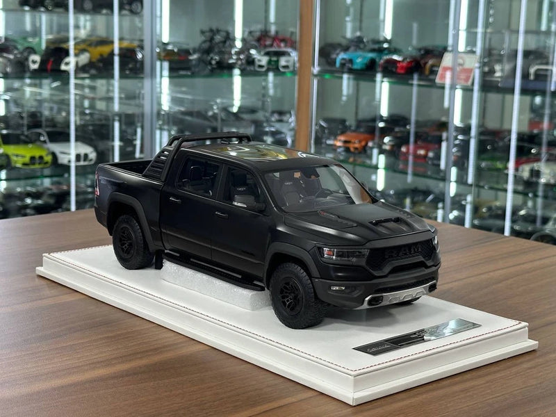 Dodge Ram TRX 1500 by Diamand Matte Black -Ltd 40 pcs Collector Car[1:18 Resin]