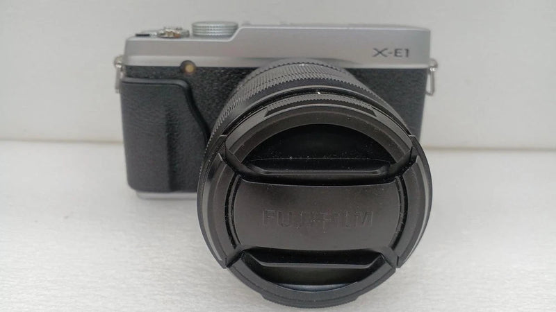 Fujifilm X-E1 Mirrorless Camera 16.3MP XF 18-55mm Lens EVF used