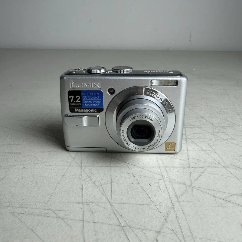 Panasonic LUMIX DMC-LS75 7.2MP Digital Camera Silver Vintage Tested