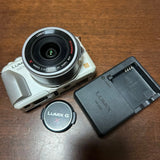 Panasonic LUMIX DMC-GF5X-W Lens Kit Shell White