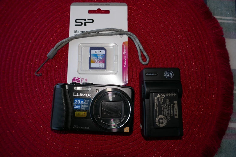 Panasonic LUMIX DMC-ZS25 Digital Camera 16.1MP 20x Zoom HD Leica TESTED HDMI