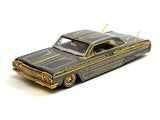 1964 Chevrolet Impala SS Lowrider ¨C Grey 1:24 Scale Model - Maisto 32547GRY