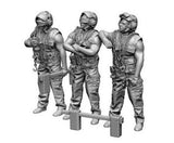 1/48 scale USN air wing captains model figures, three helmeted poses with chains