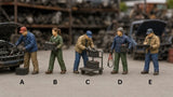 1:87 Scale Auto Recycler Miniature Removing Car Batteries for Model Layout Battery