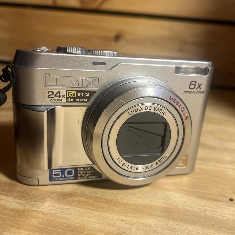 Panasonic Lumix DMC-LZ2 5MP Digital Camera Silver Tested Works