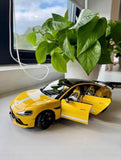 Xiaomi Su7 Ultar Car Show Gift Alloy Car Model Yellow 1 / 24