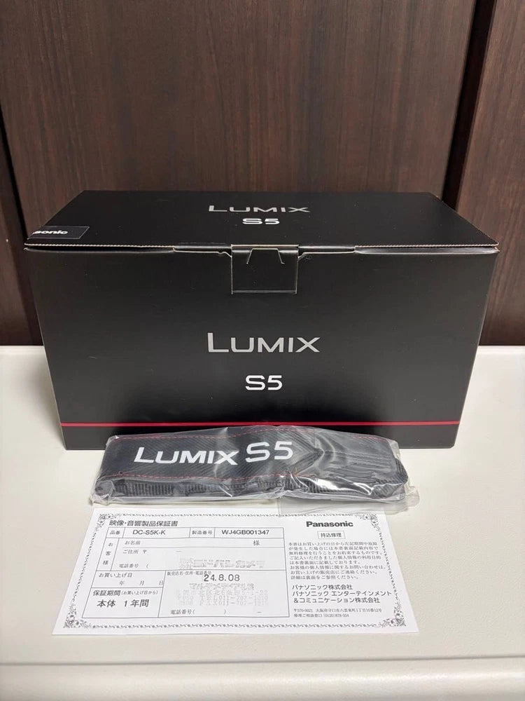 541 Shutter Count, 30,000 JPY worth of custom parts , LUMIX S5 DC-S5K-K