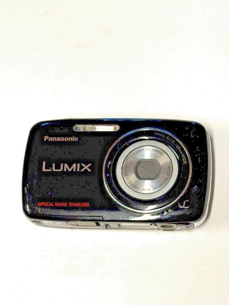 Panasonic Lumix DMC-S3 Compact Digital Camera 4X Optical Zoom