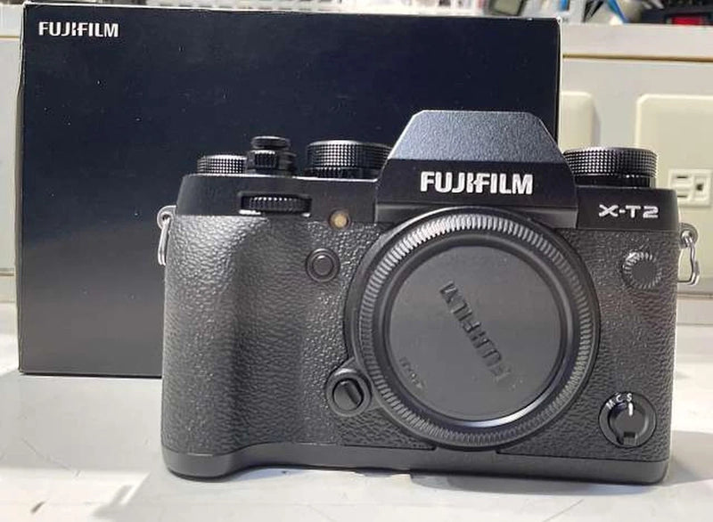 Fujifilm X-T2 Mirrorless Camera, High-Speed AF, 24.3MP Used
