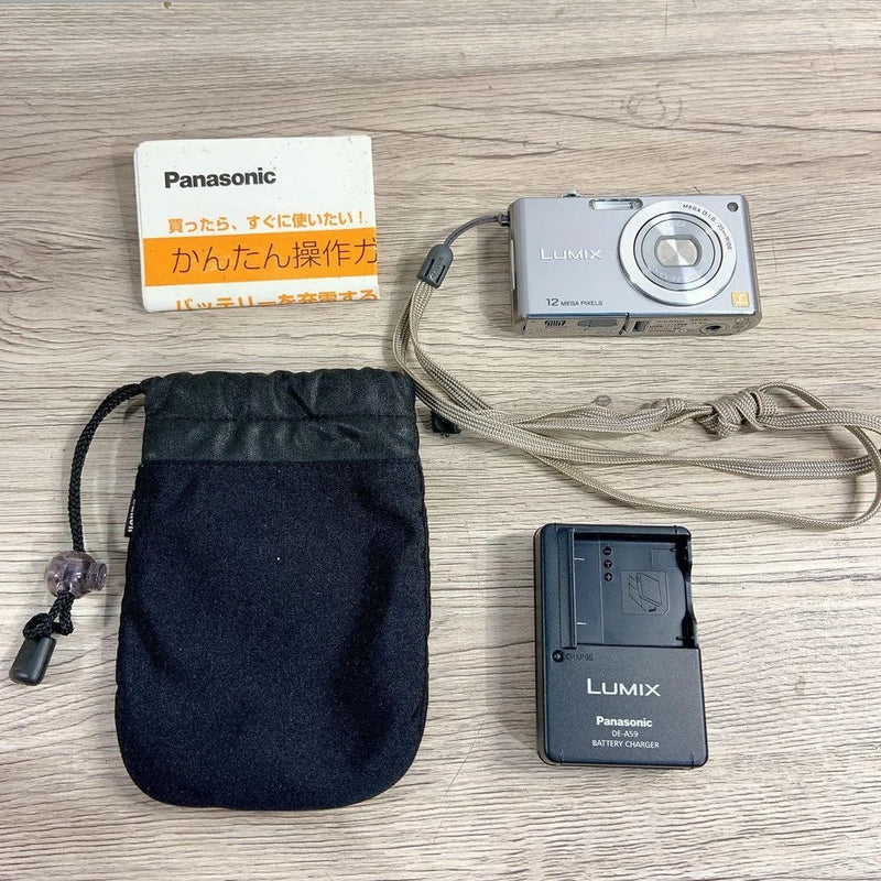 Panasonic LUMIX DMC-FX40 Digital Camera 12MP Silver Compact Model