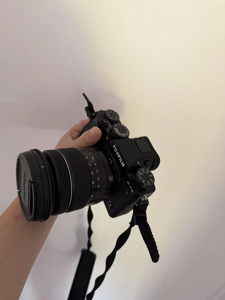 FujiFilm X-T5 Camera with XF 18-55mm f/4 lens kit