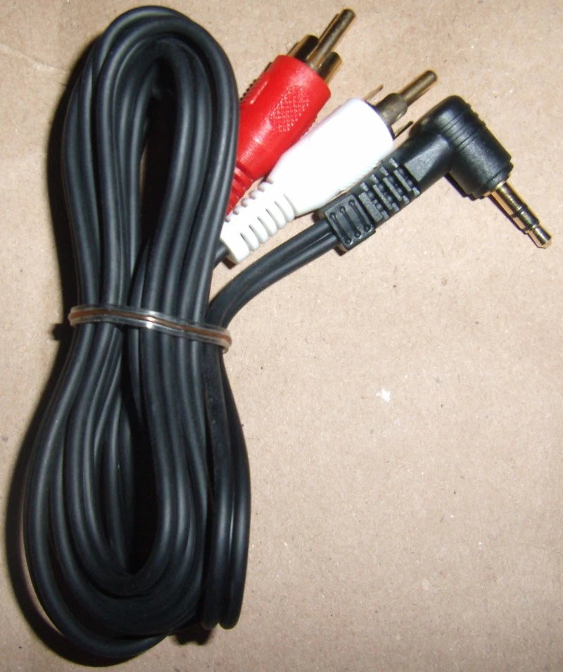(1) 3.5mm to RCA Auxillary Aux Input Adapter iPod iPhone 4 5 MP3 Car Stereo New